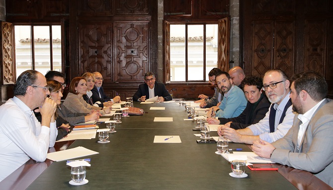 El alcalde de Pedreguer, Sergi Ferrús en la comisión de seguimiento del Fondo de Cooperación Local celebrada hoy en el Palau de la Generalitat