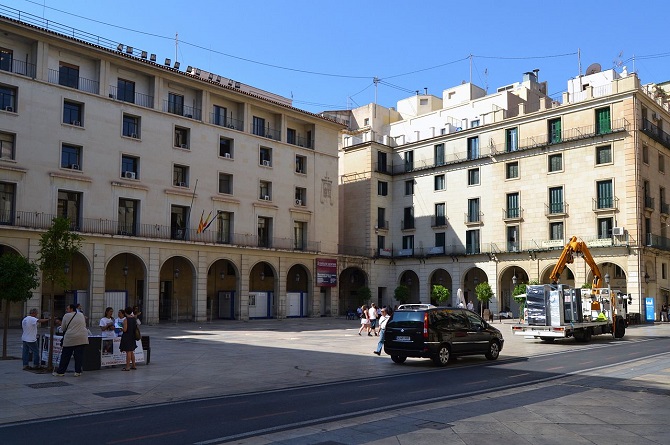 Audiencia Provincial de Alicante - Imagen vía Wikipedia.