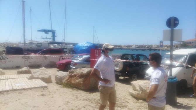 Los controladores de la concensionaria de socorrismo (Eulen) controlan el acceso a Puerto Blanco.
