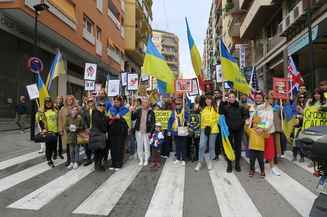 Manifestación contra la guerra en Ucrania en Calpe