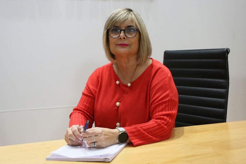 Loreto Serrano Pomares, Diputada de Bienestar Social e Igualdad