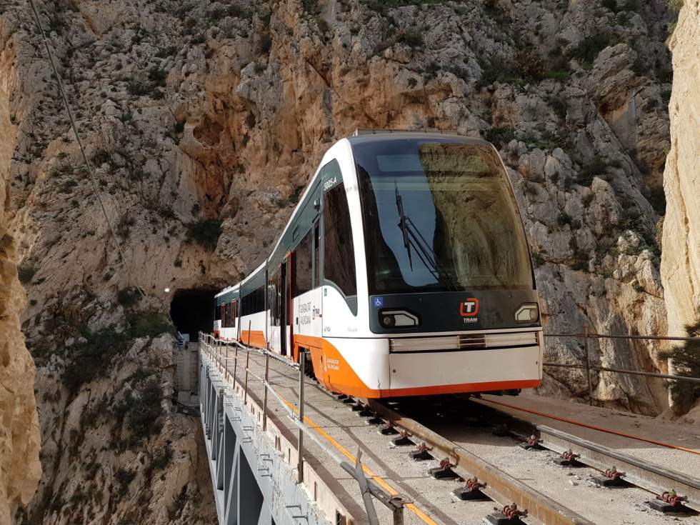 La línea Dénia-Benidorm del TRAM supera los 158.000 viajeros en abril