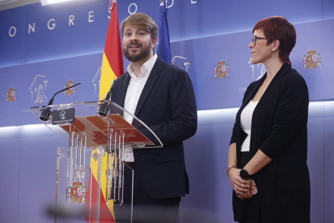 El diputado por Compromís Sumar Alberto Ibáñez en el Congreso de los Diputado.EFE/ Juan Carlos Hidalgo/Archivo