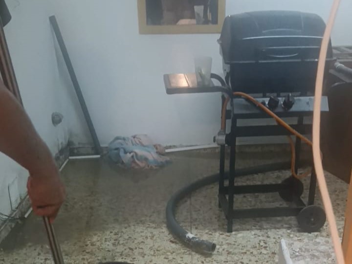 Los propietarios de la vivienda junto al Museu Fester piden paralizar las obras tras denunciar daños e inundaciones
