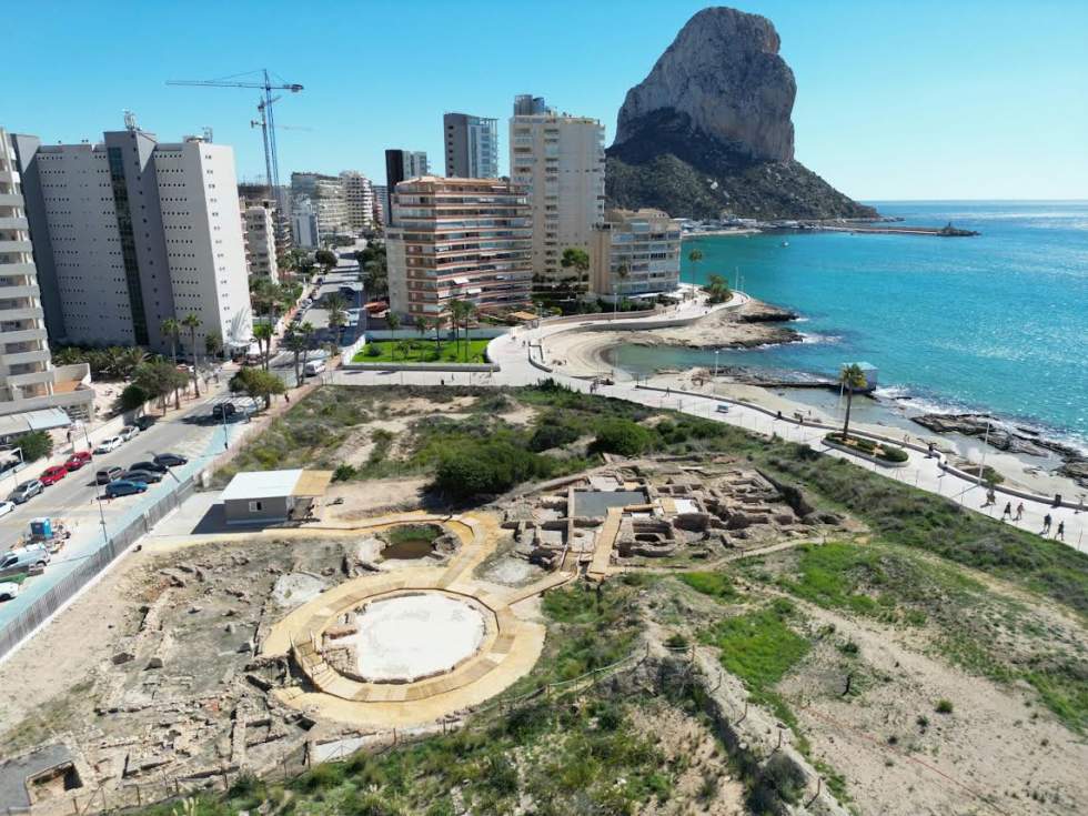 Los Baños de la Reina de Calp rozan los 5.000 visitantes en su primer año de apertura regular