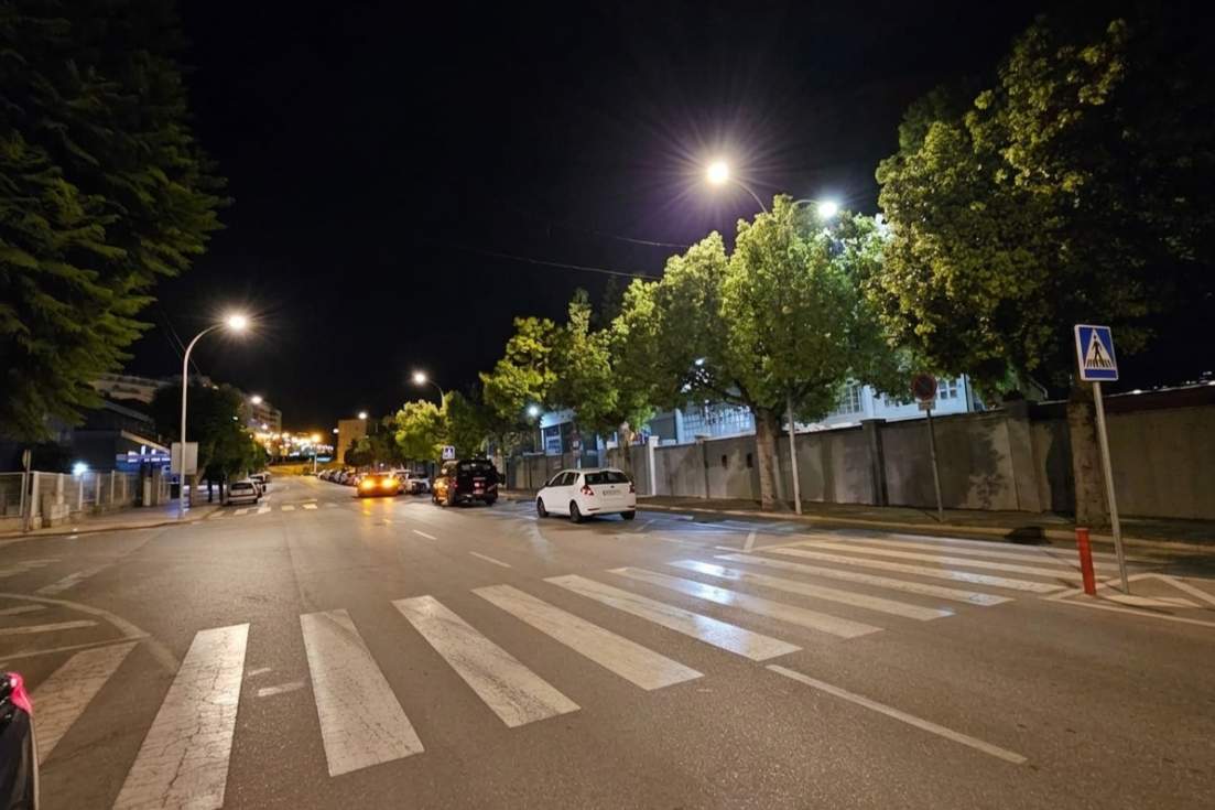 Calp reduce un 84% el consumo del alumbrado en la zona deportiva y escolar