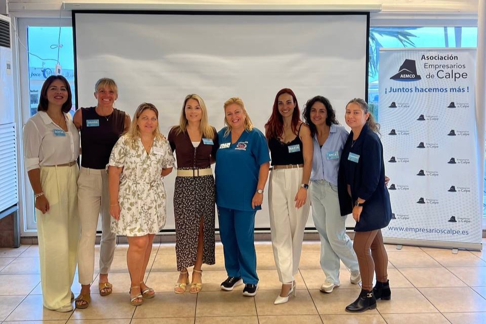mujeres networking aemco calp