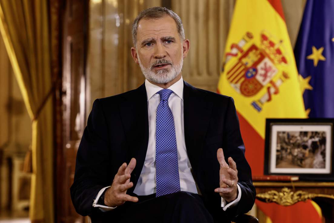 Felipe VI en su tradicional mensaje de Navidad. EFE Ballesteros POOL