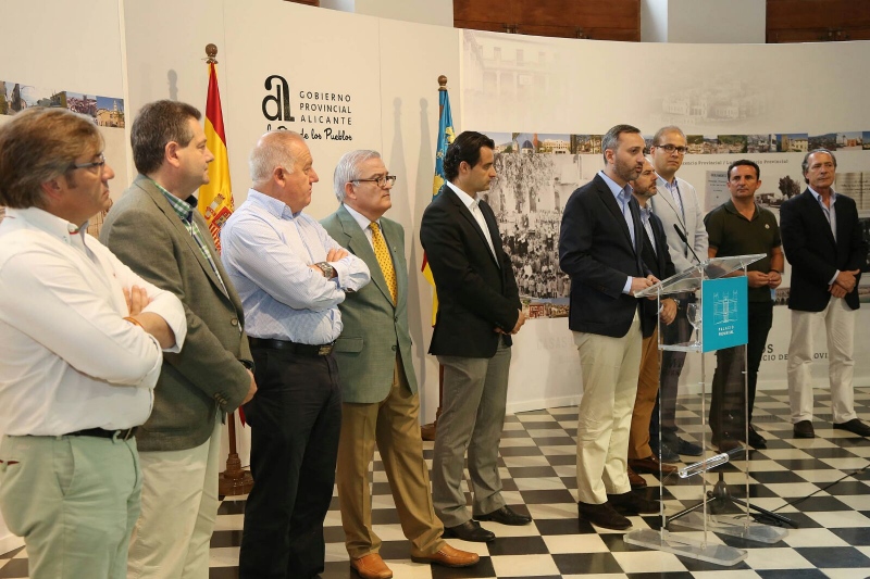 César Sánchez defiende sus principales líneas de acción al frente del Gobierno Provincial.